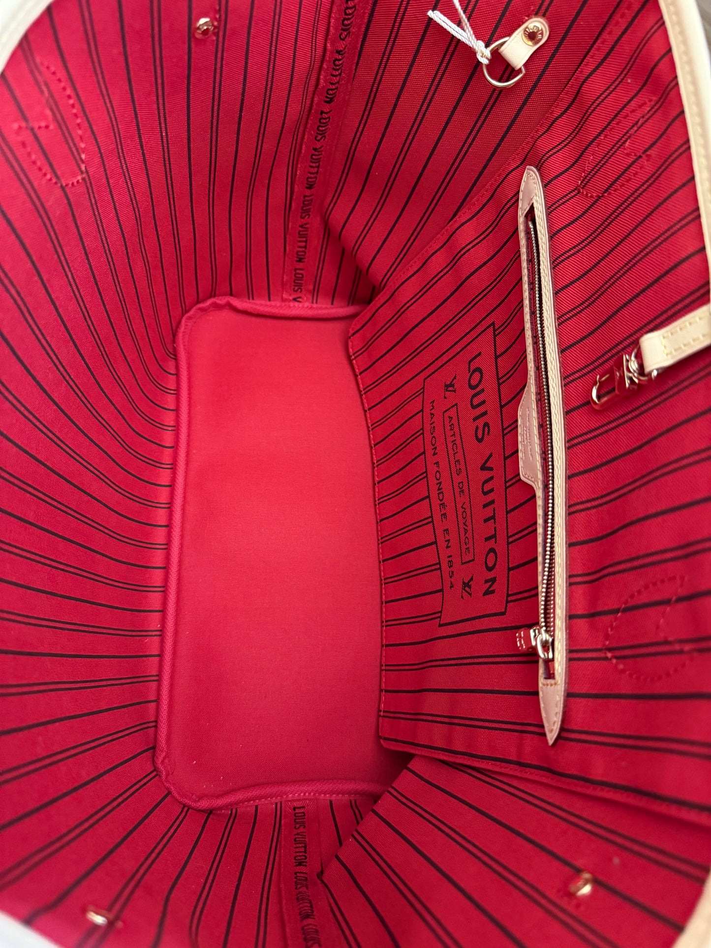 Louis Vuitton Neverfull MM Mono Cerise