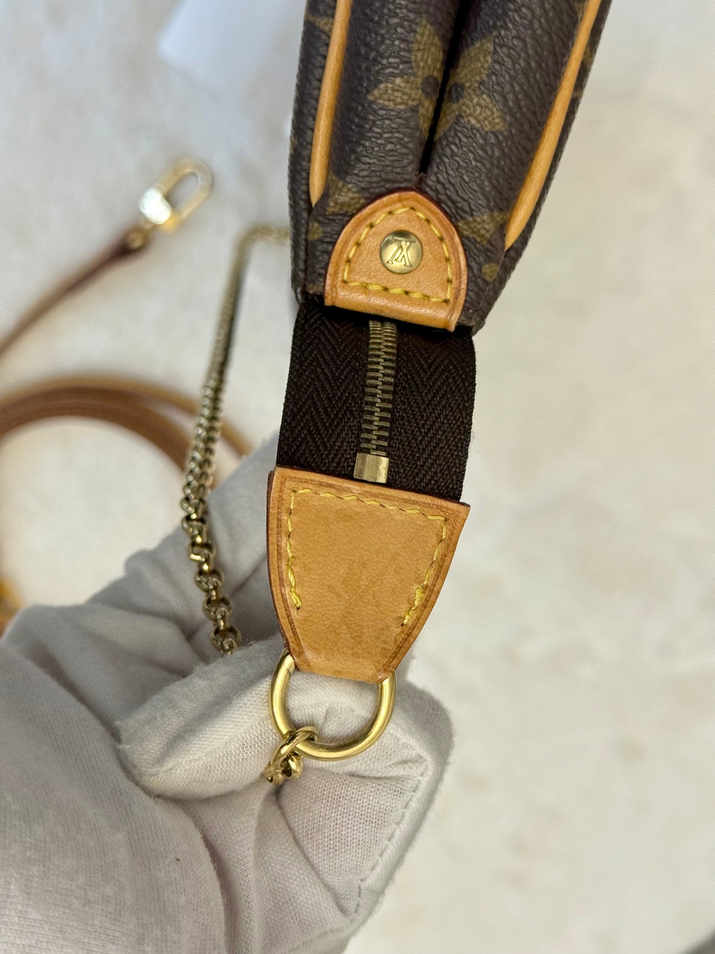 Louis Vuitton Eva Pochette Mono