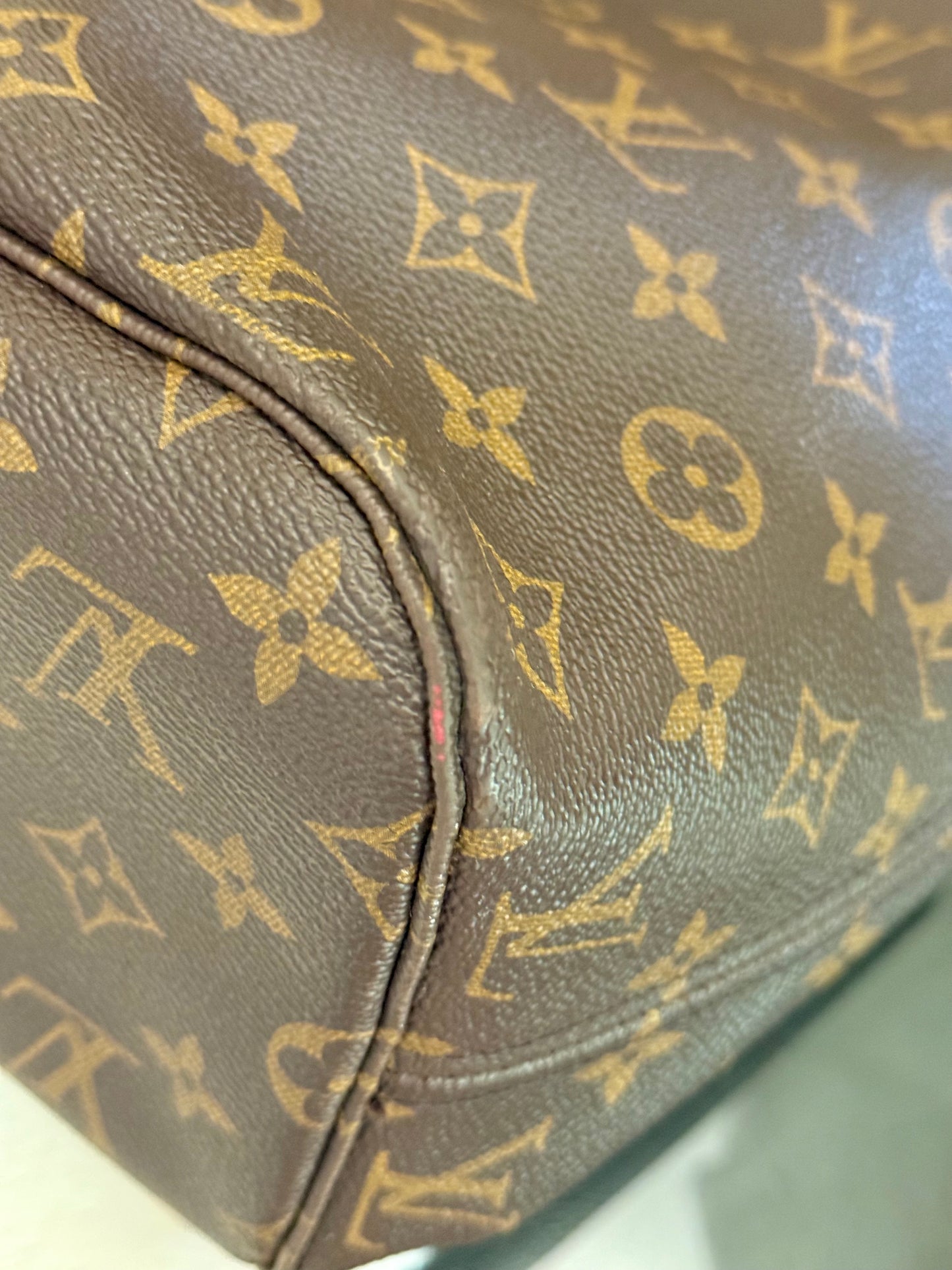 Louis Vuitton Neverfull MM Mono Cerise