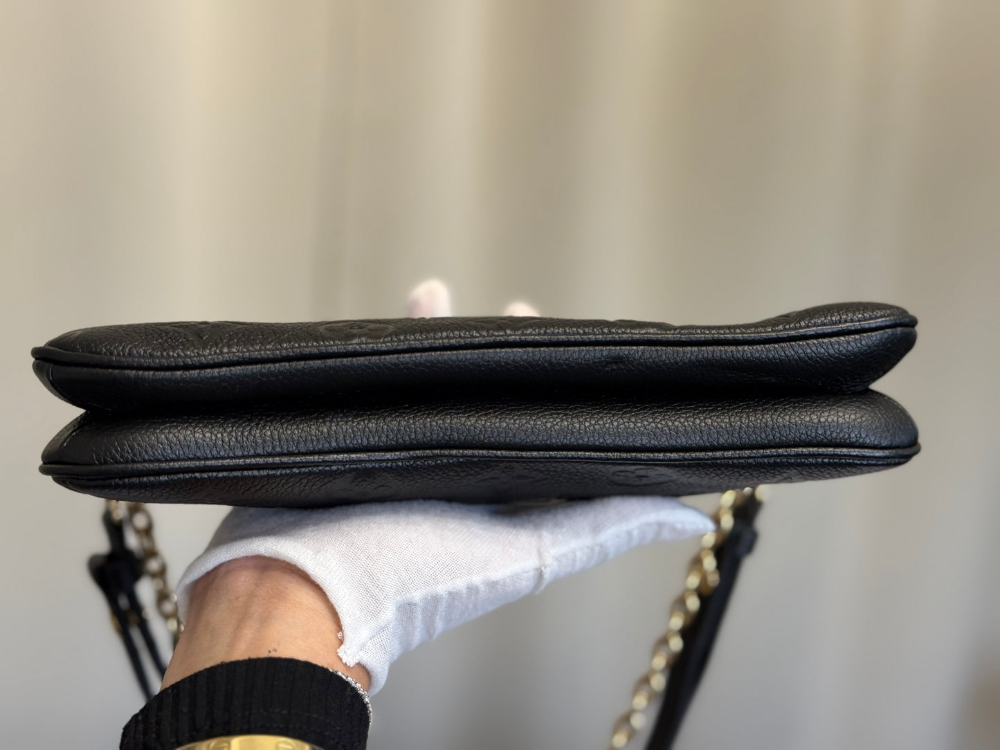 Louis Vuitton Liv Pochette Mono Empreinte Noir/Black