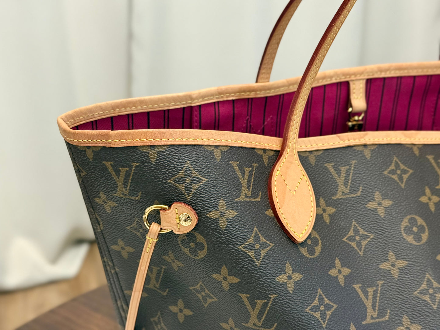 Loui Vuitton Neverfull MM Pivoine Bag and Pouch