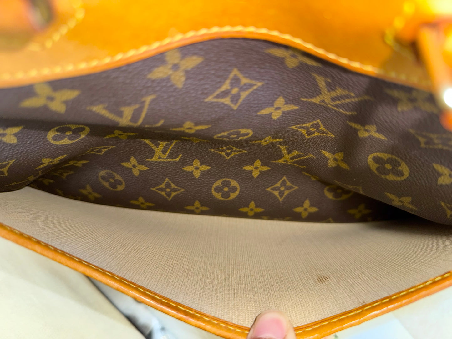 Louis Vuitton Deauville Mono