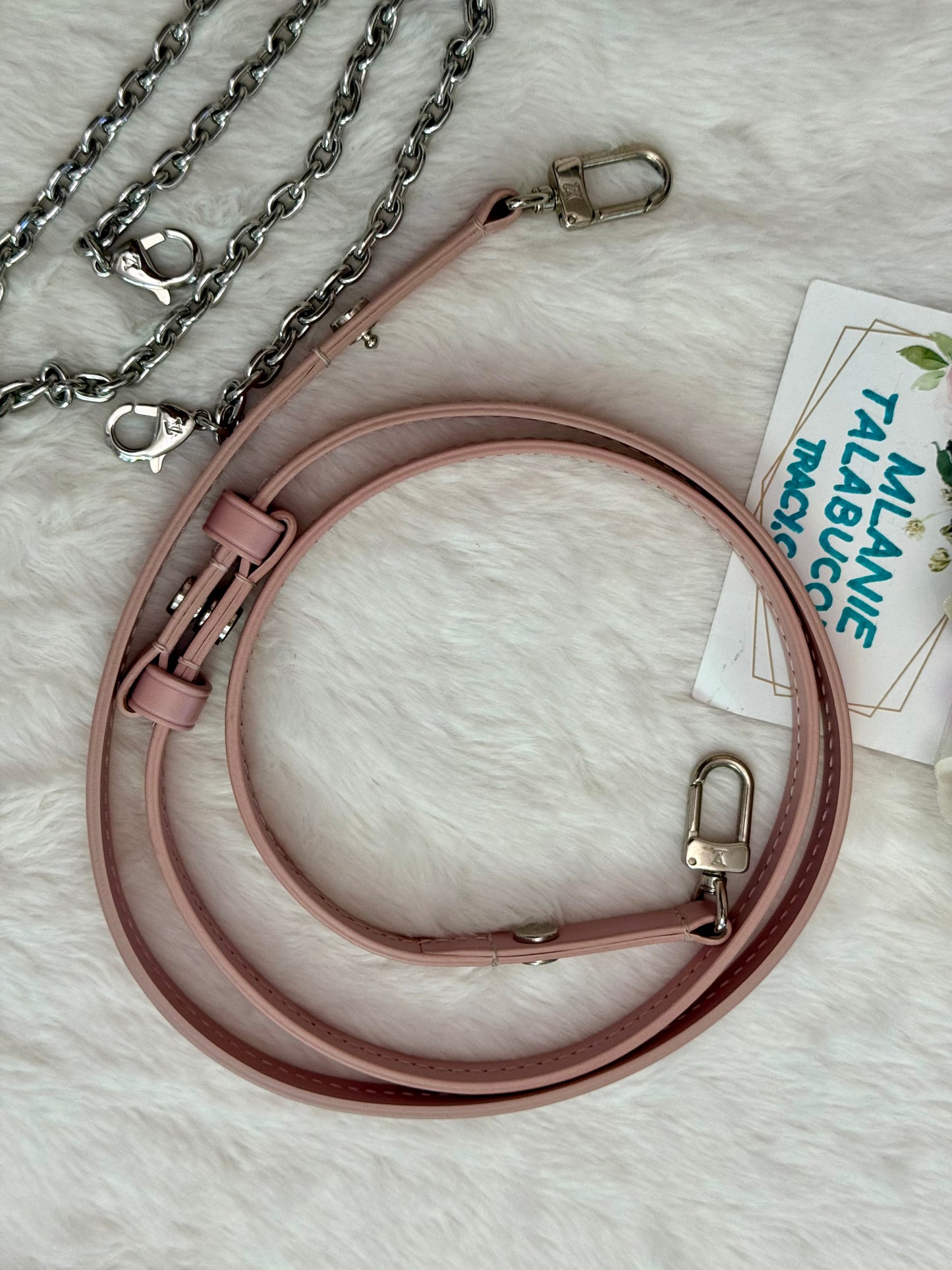 Louis Vuitton Easy Pouch on Strap Epi Rose Ballerine