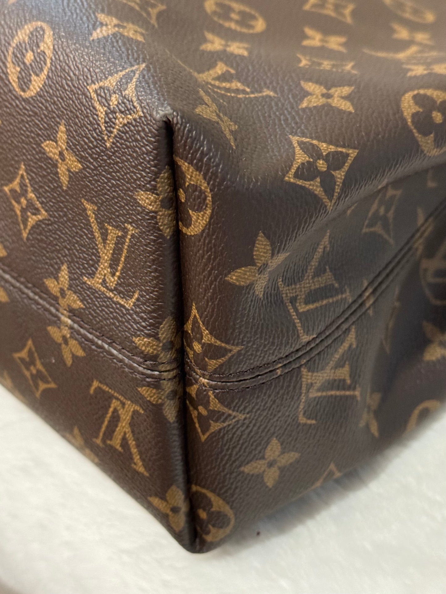 Louis Vuitton Graceful MM Mono Pivoine