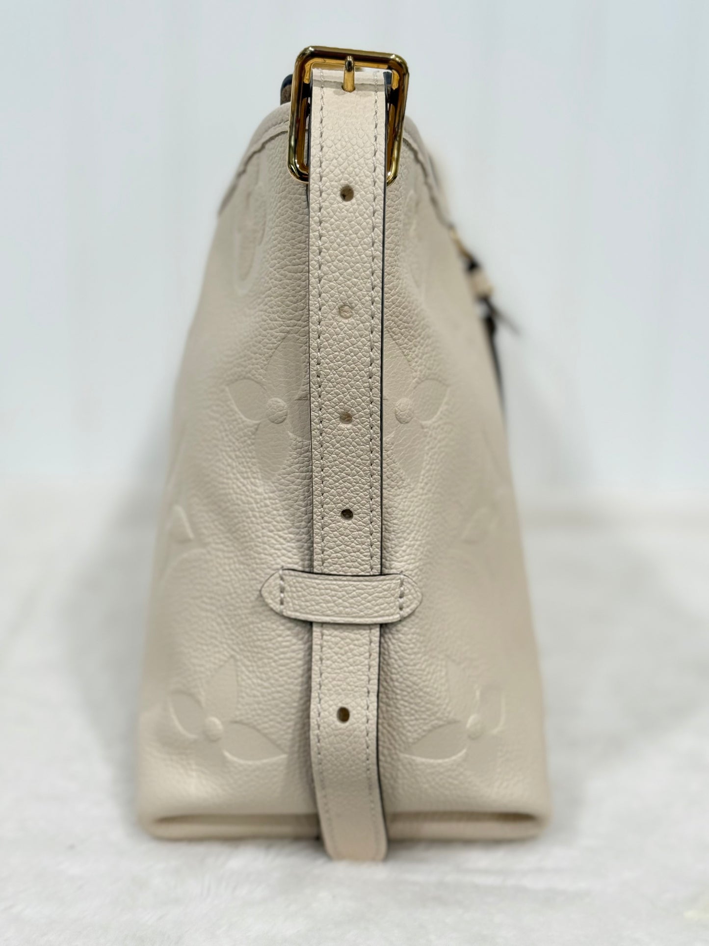 Louis Vuitton Carryall PM Creme