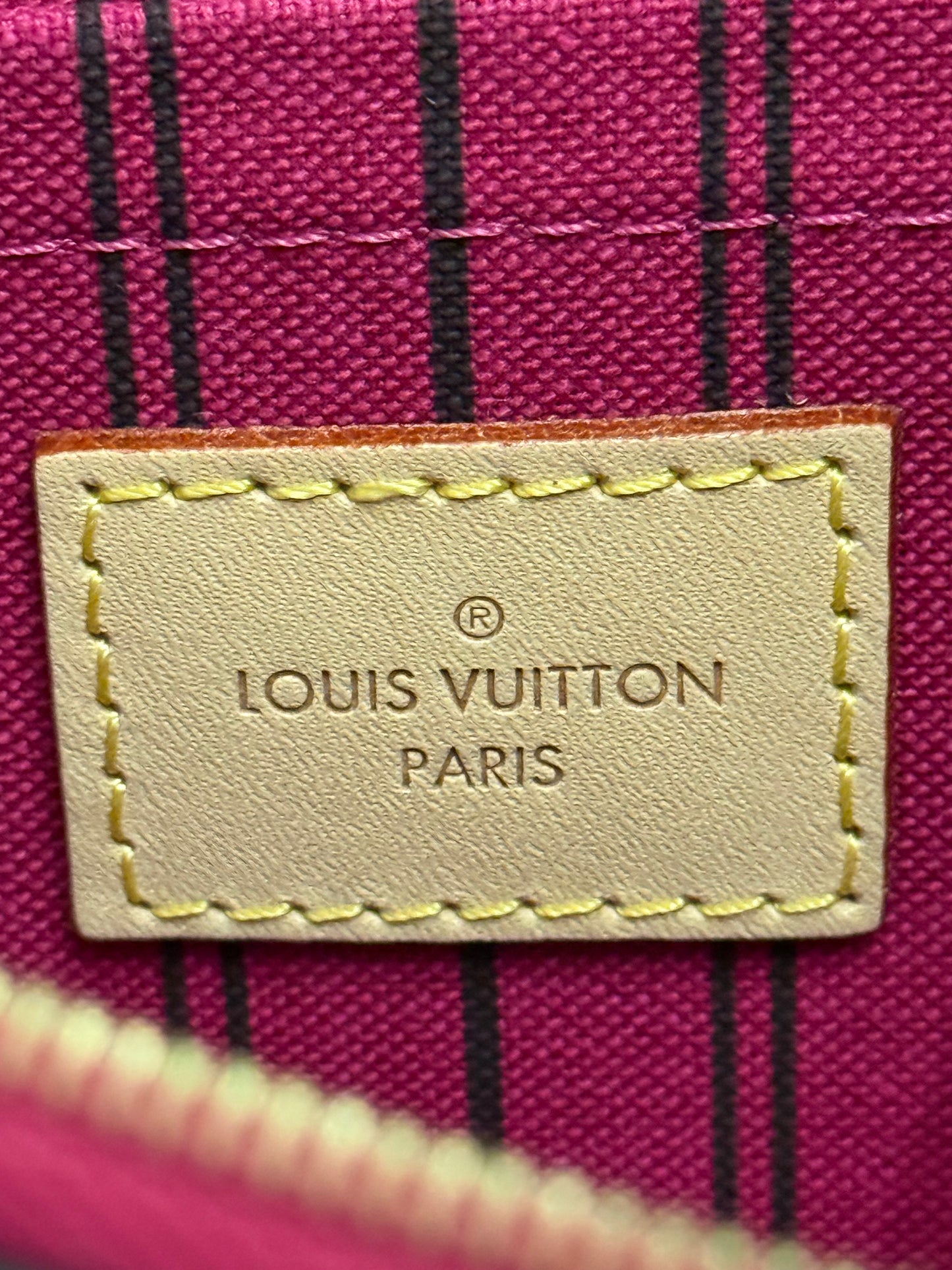 Louis Vuitton Neverfull Mono Pouch Pivoine