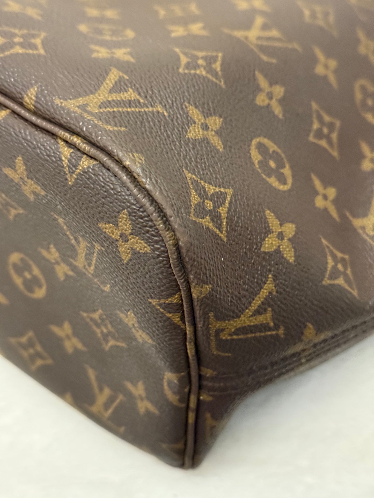 Louis Vuitton Neverfull MM Mono Beige