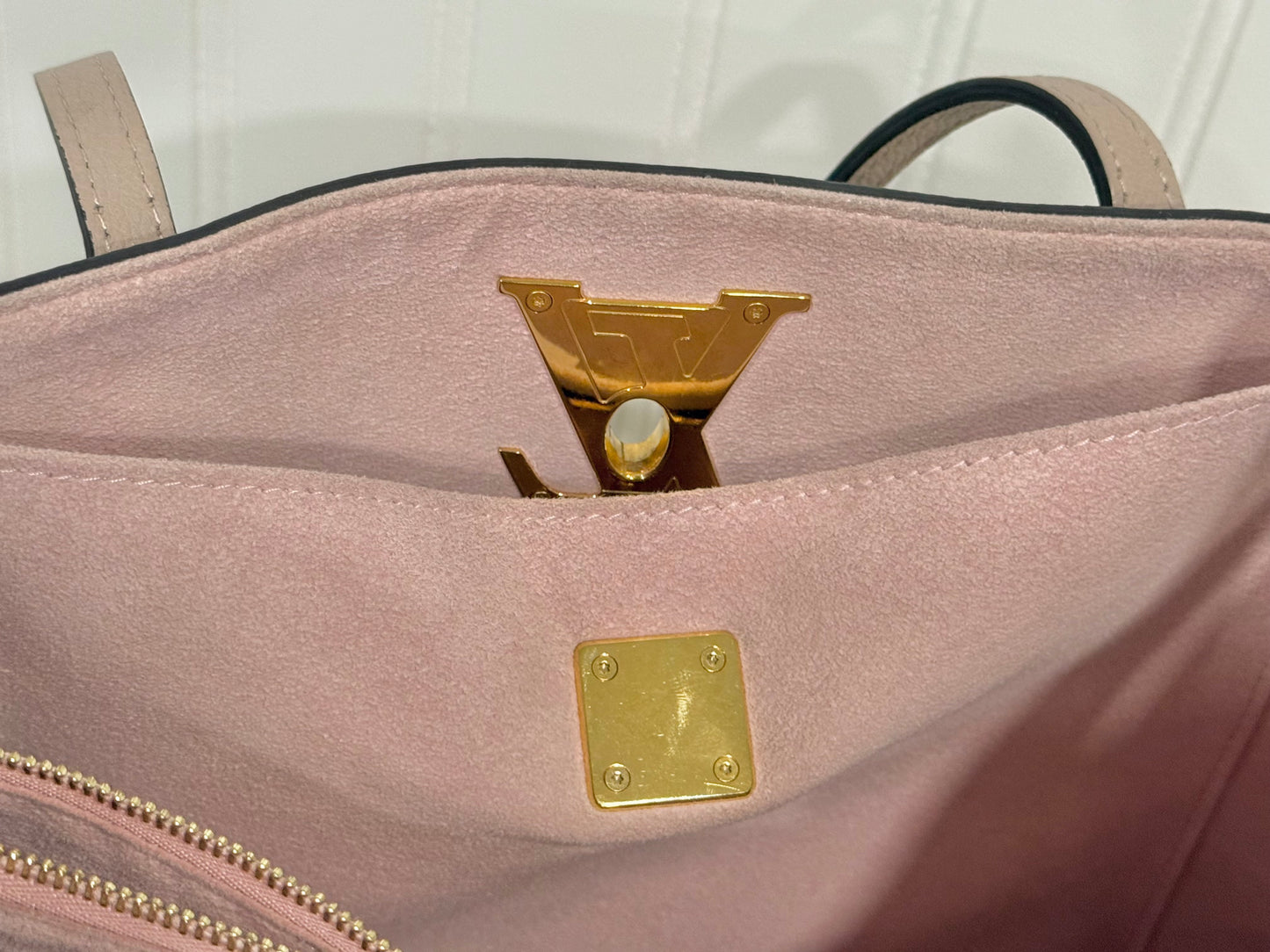 Louis Vuitton LockMe Shopper Greige