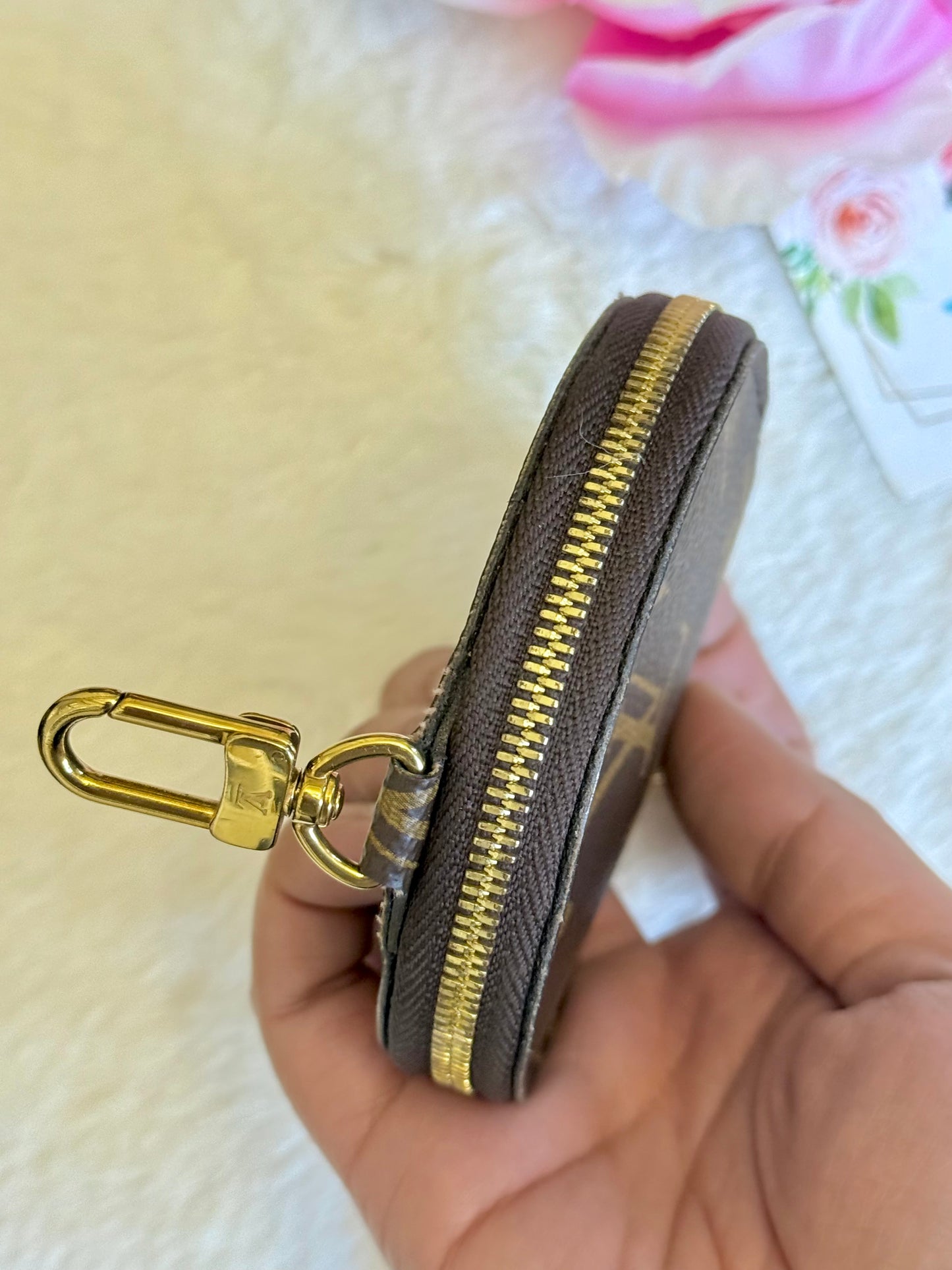 Louis Vuitton Round Coin Pouch Mono