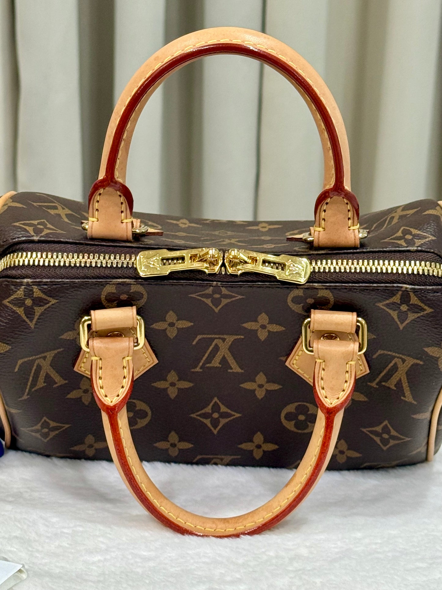 Louis Vuitton Speedy Bandouliere 20 Mono with Black/Pink Strap