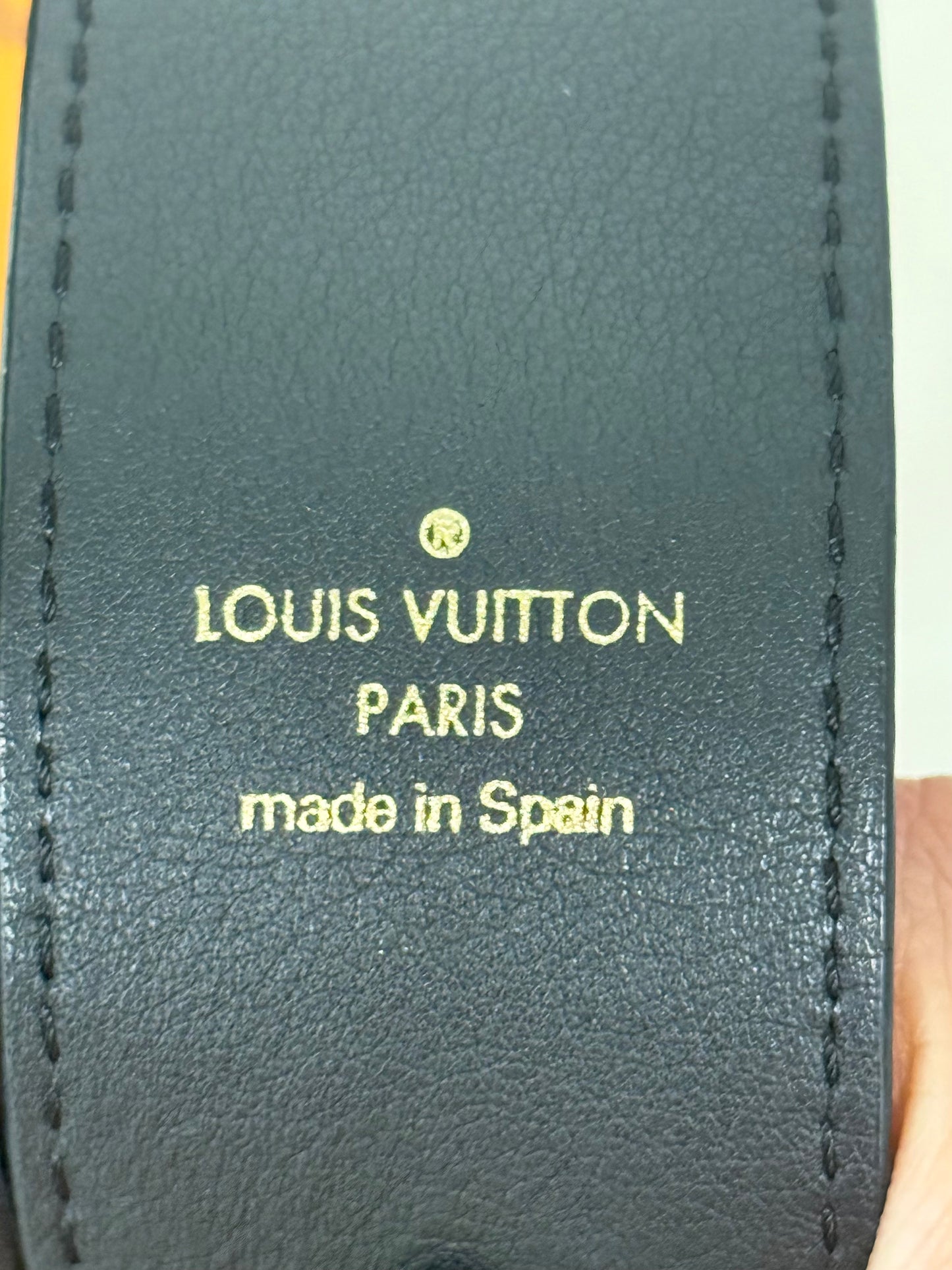 Louis Vuitton Bandouliere Noir/Black J02288