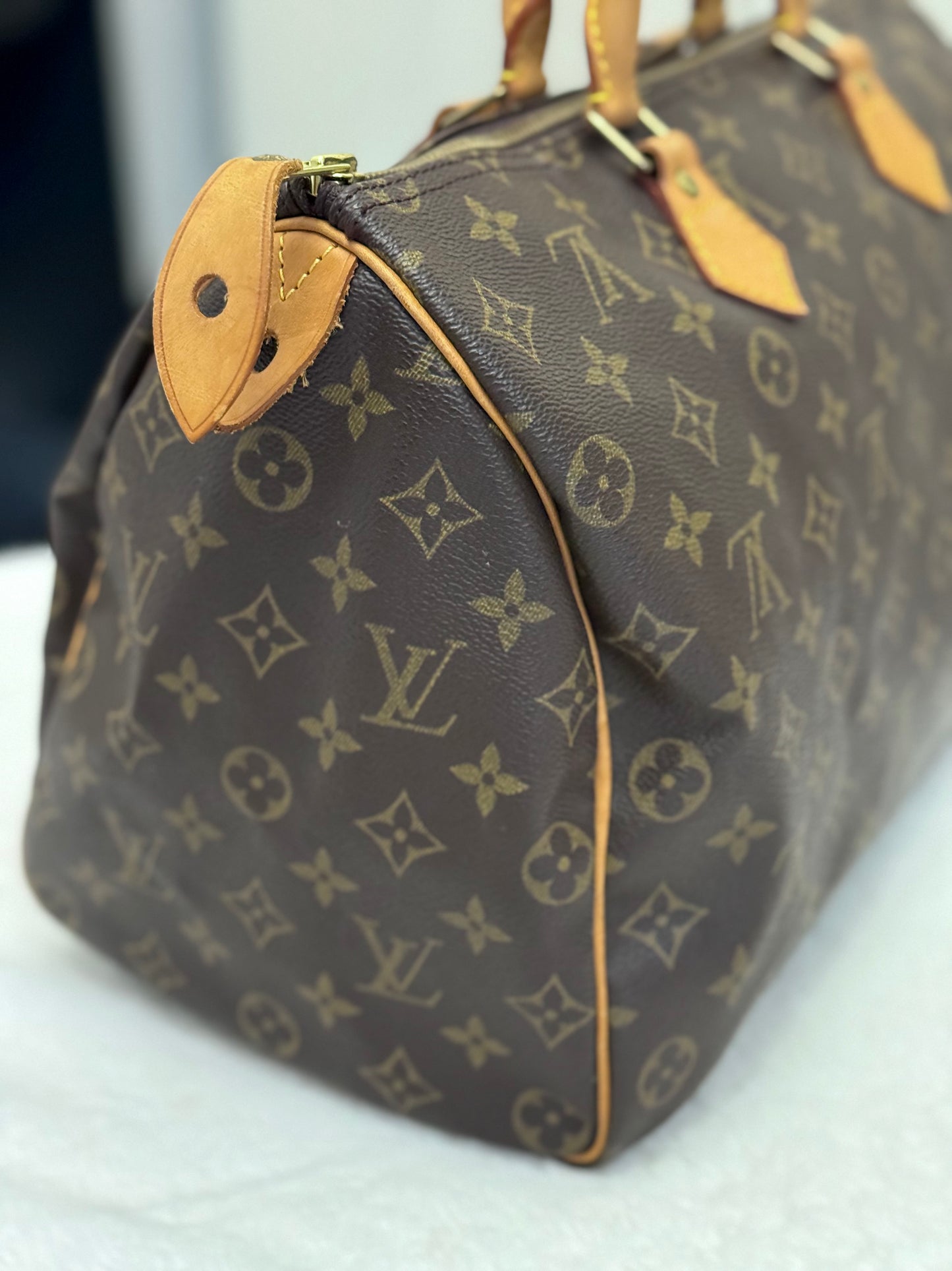 Louis Vuitton Speedy 35 Mono