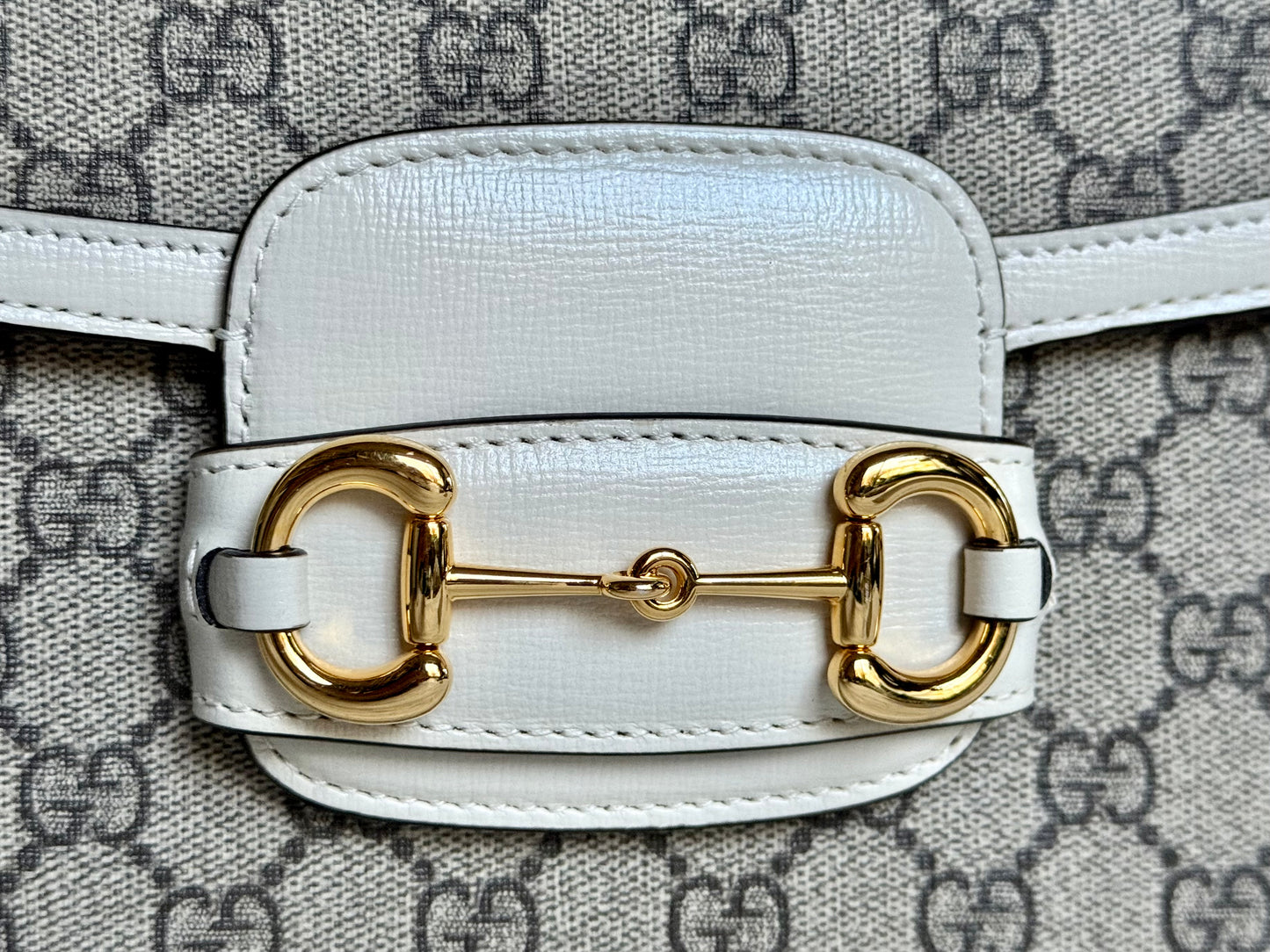 Gucci GG Horsebit 1955 with White Leather Small Shoulder Bag