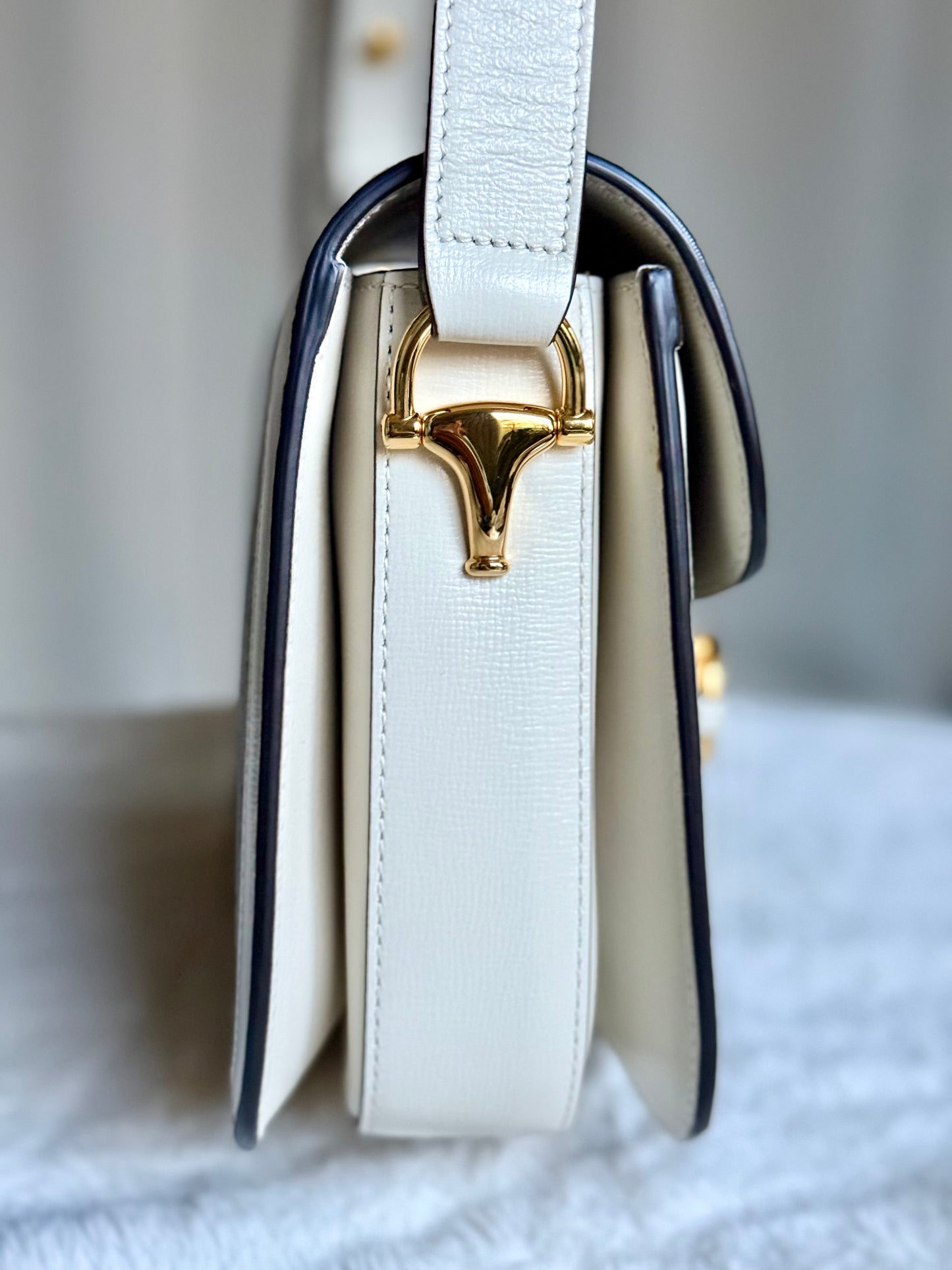 Gucci GG Horsebit 1955 with White Leather Small Shoulder Bag