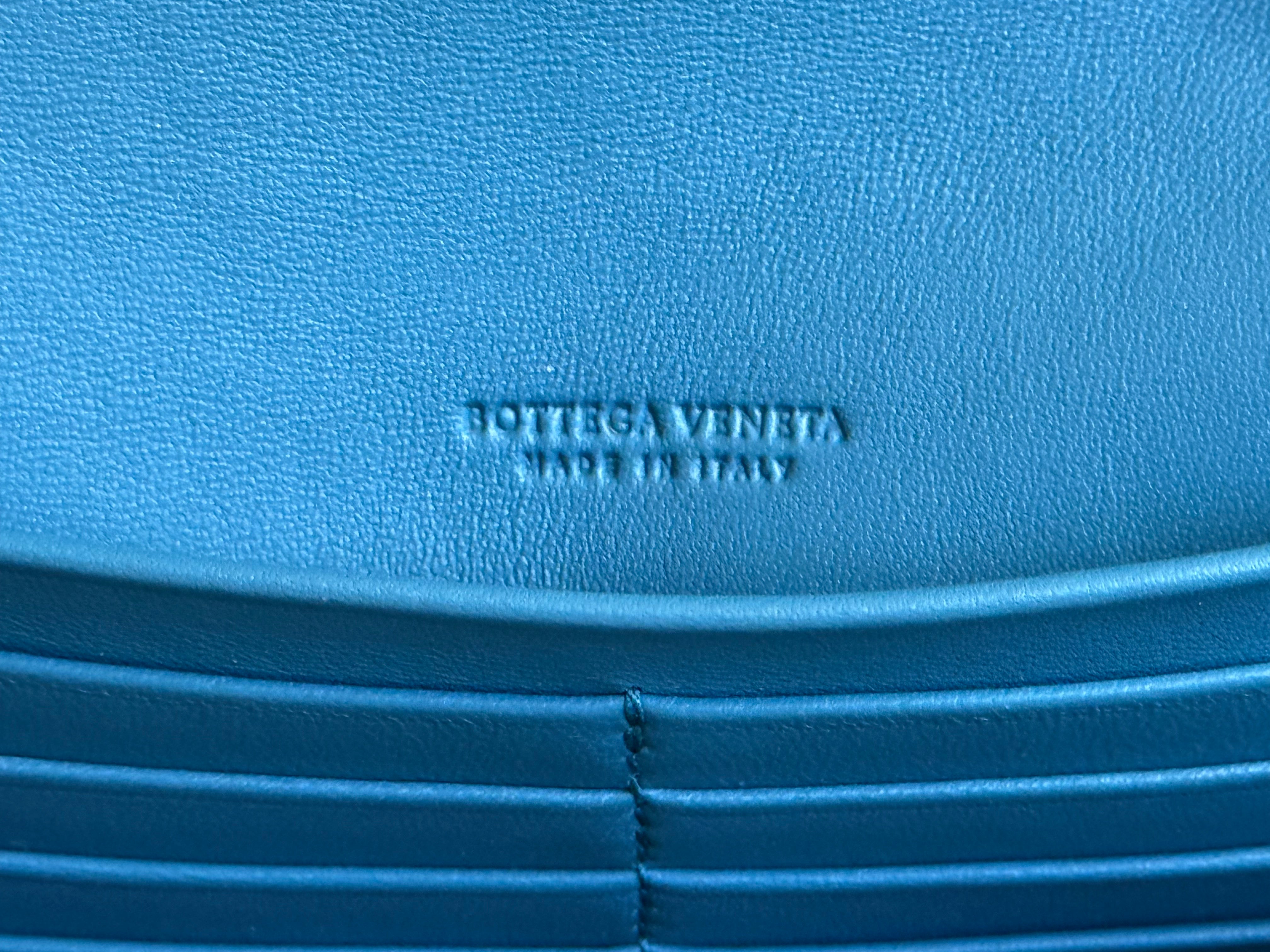 Bottega Veneta Intrecciato Weave Blue Long Wallet – Lanie's
