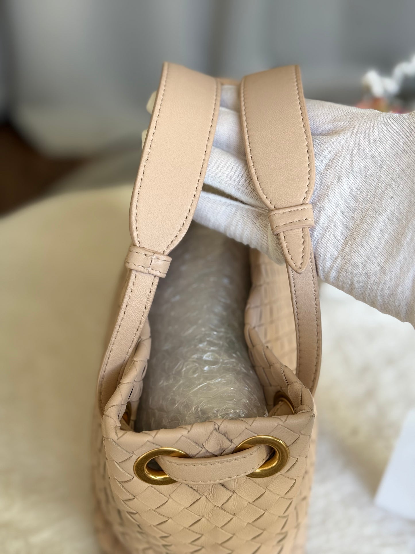 Bottega Veneta Intrecciato Garda Beige Small Handle Tote