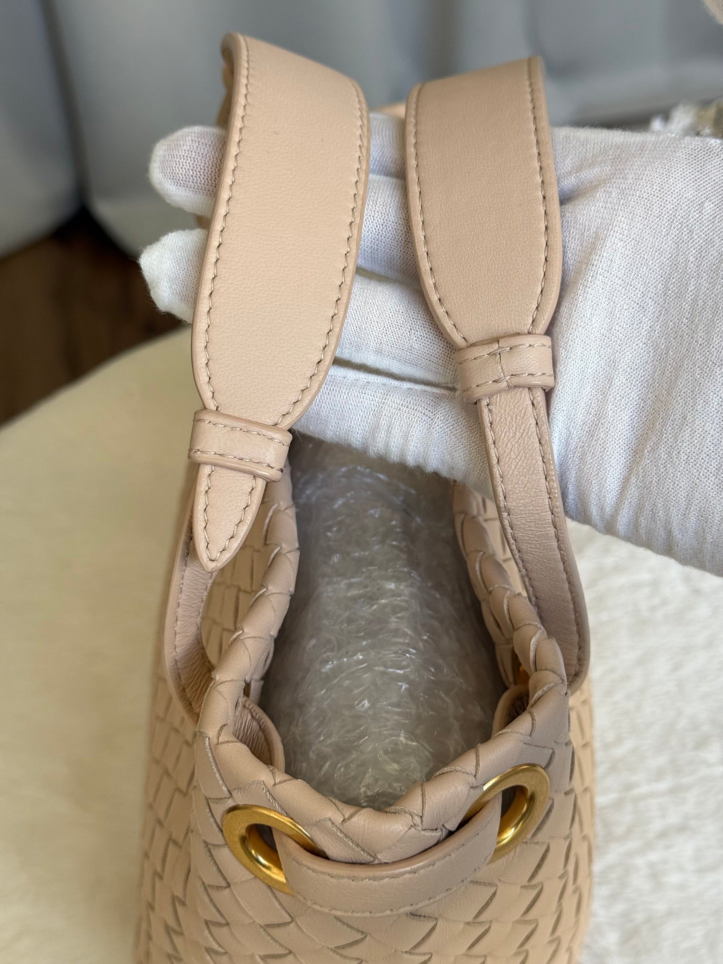 Bottega Veneta Intrecciato Garda Beige Small Handle Tote