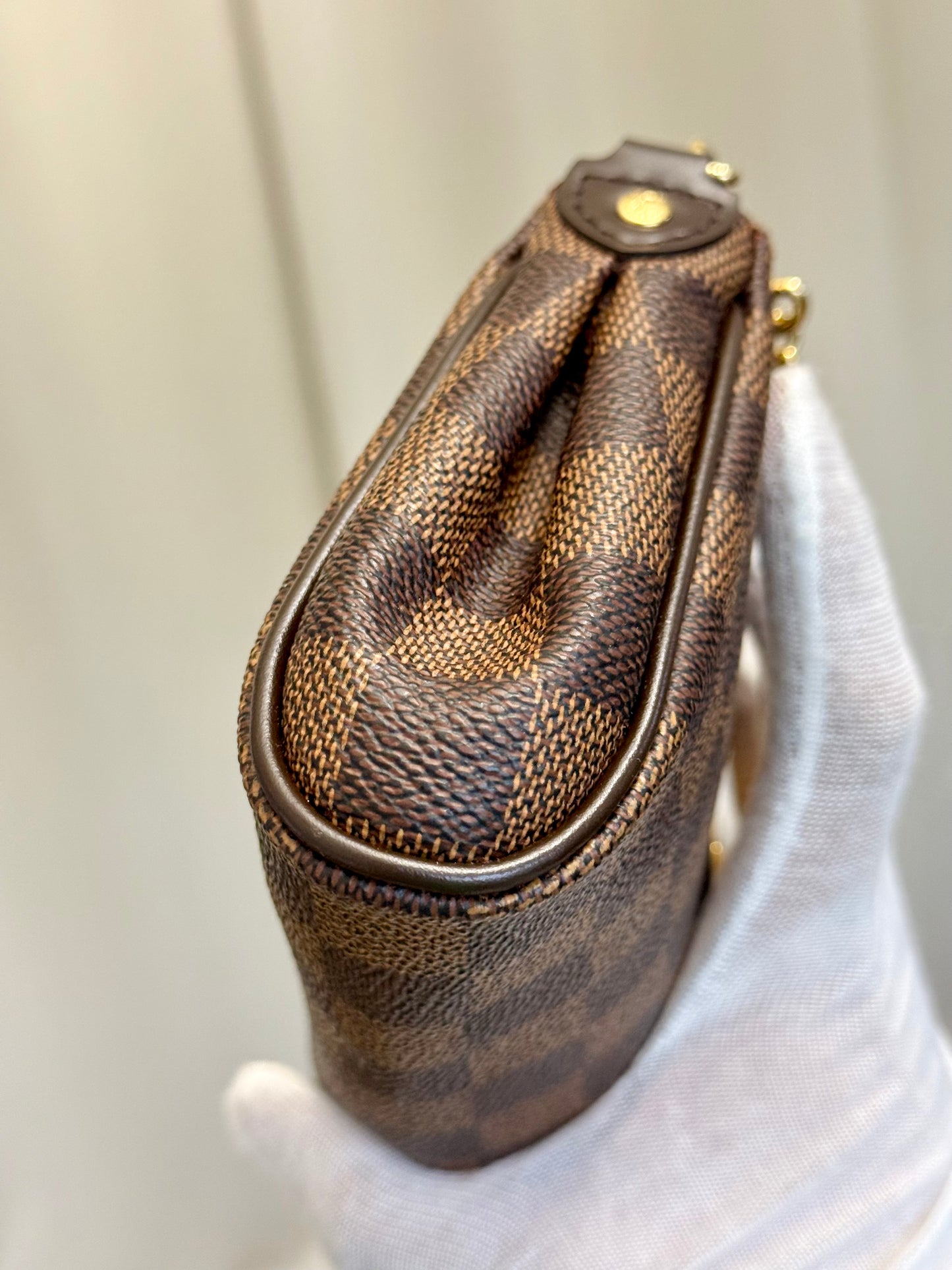 Louis Vuitton Eva Pochette Damier Ebene