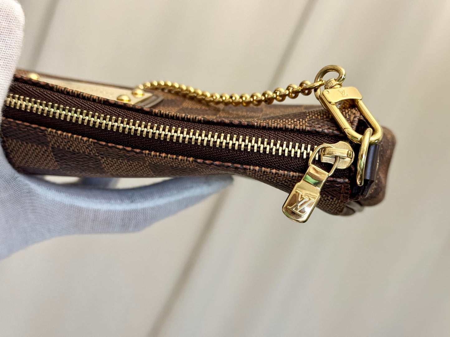 Louis Vuitton Eva Pochette Damier Ebene