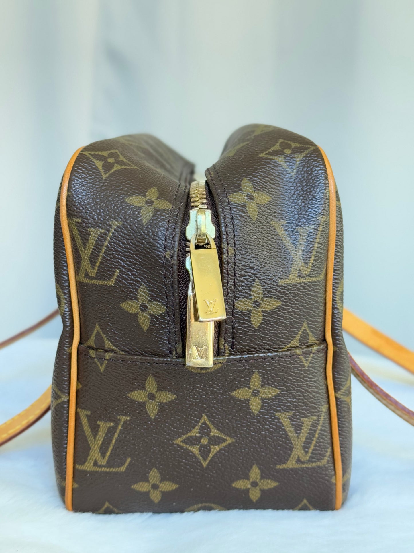 Louis Vuitton Cite MM Shoulder Bag