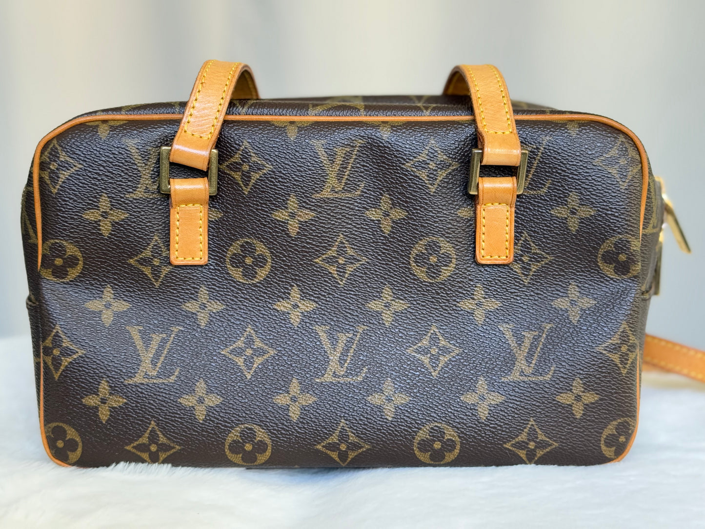 Louis Vuitton Cite MM Shoulder Bag