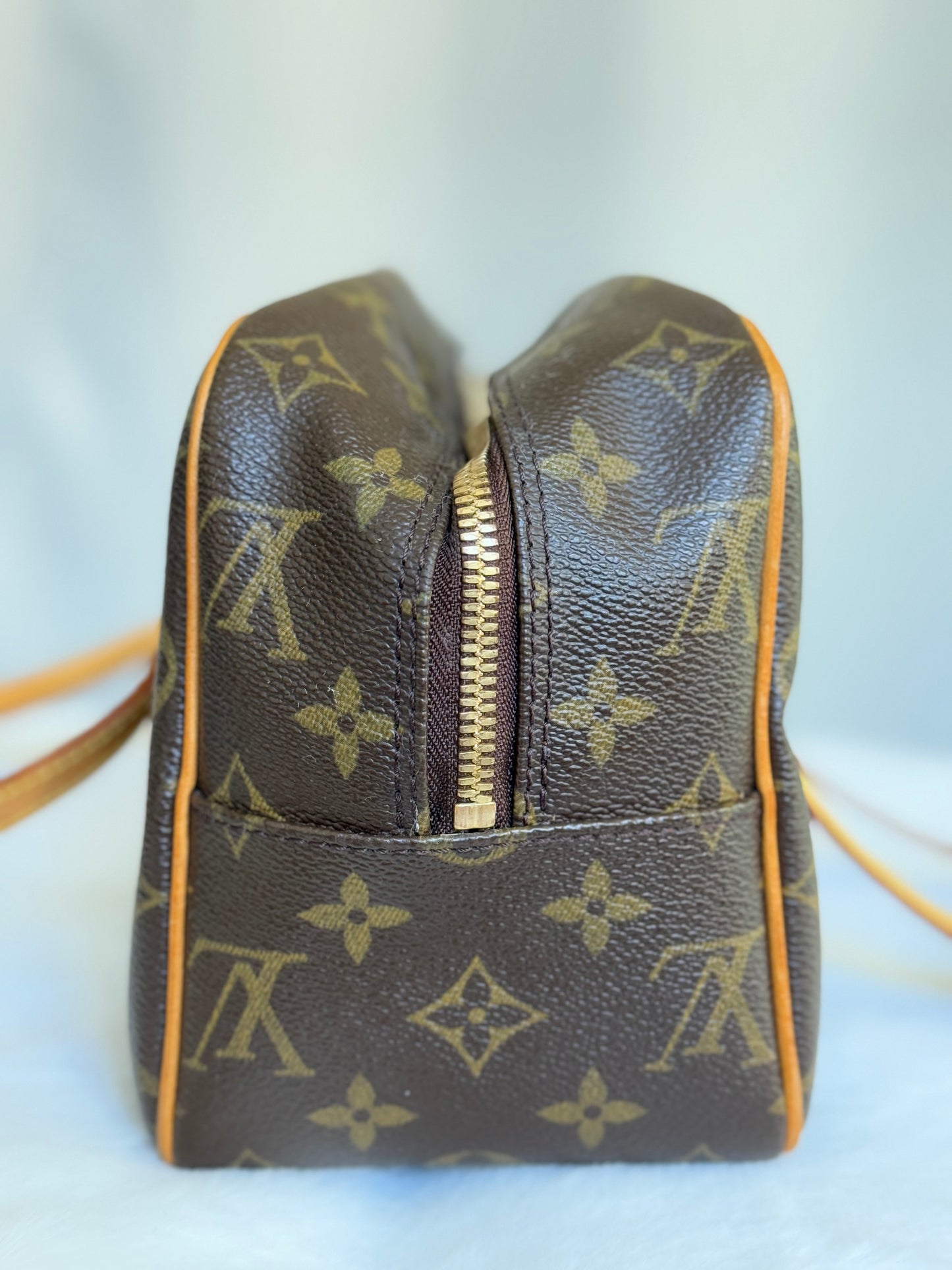 Louis Vuitton Cite MM Shoulder Bag