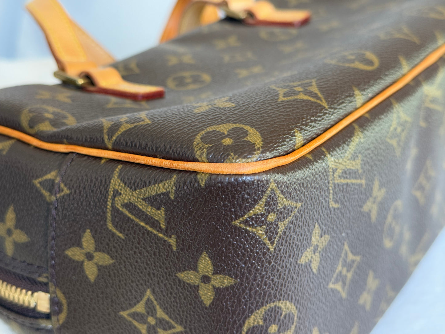 Louis Vuitton Cite MM Shoulder Bag