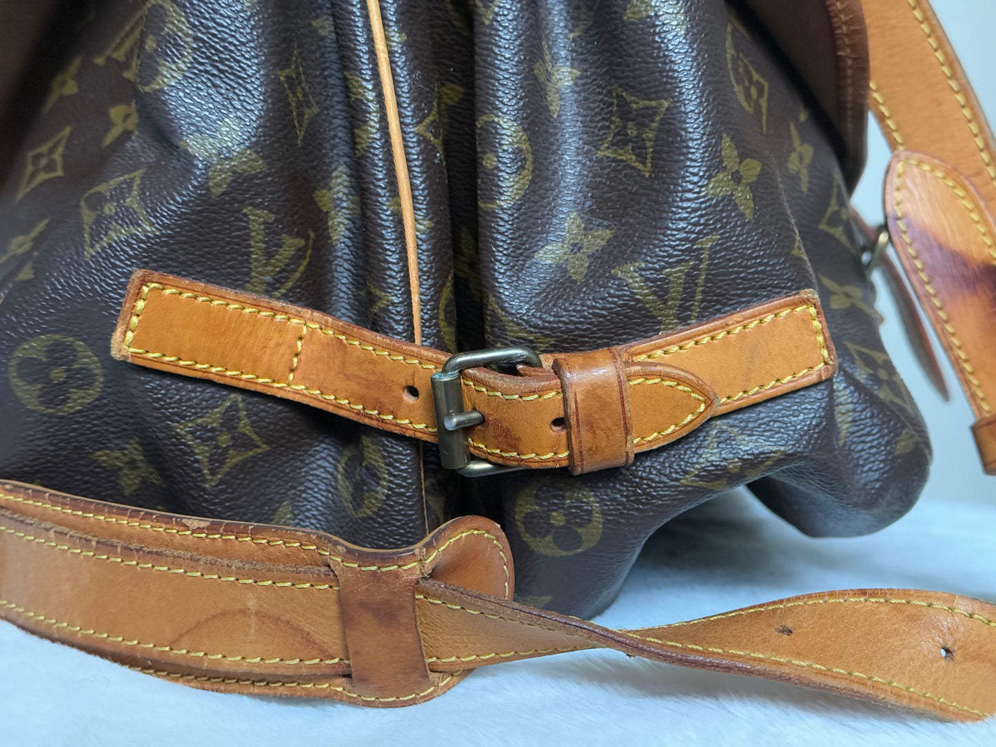 Louis Vuitton Vintage Saumur 35 Monogram