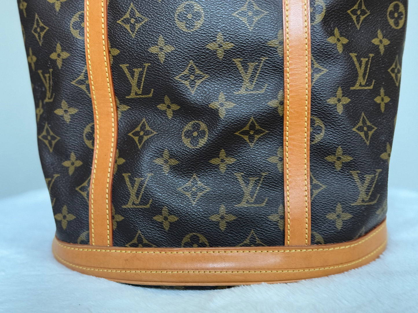 Louis Vuitton Bucket GM Mono