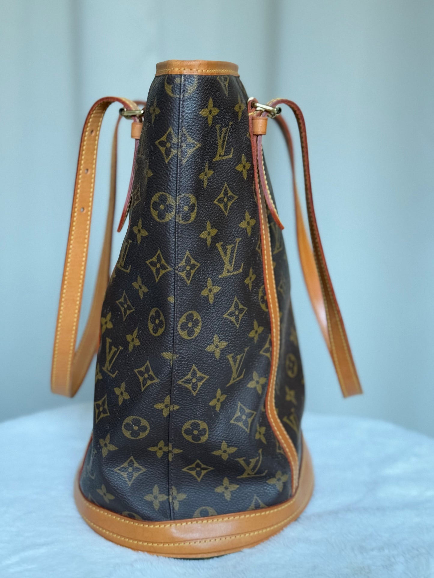 Louis Vuitton Bucket GM Mono