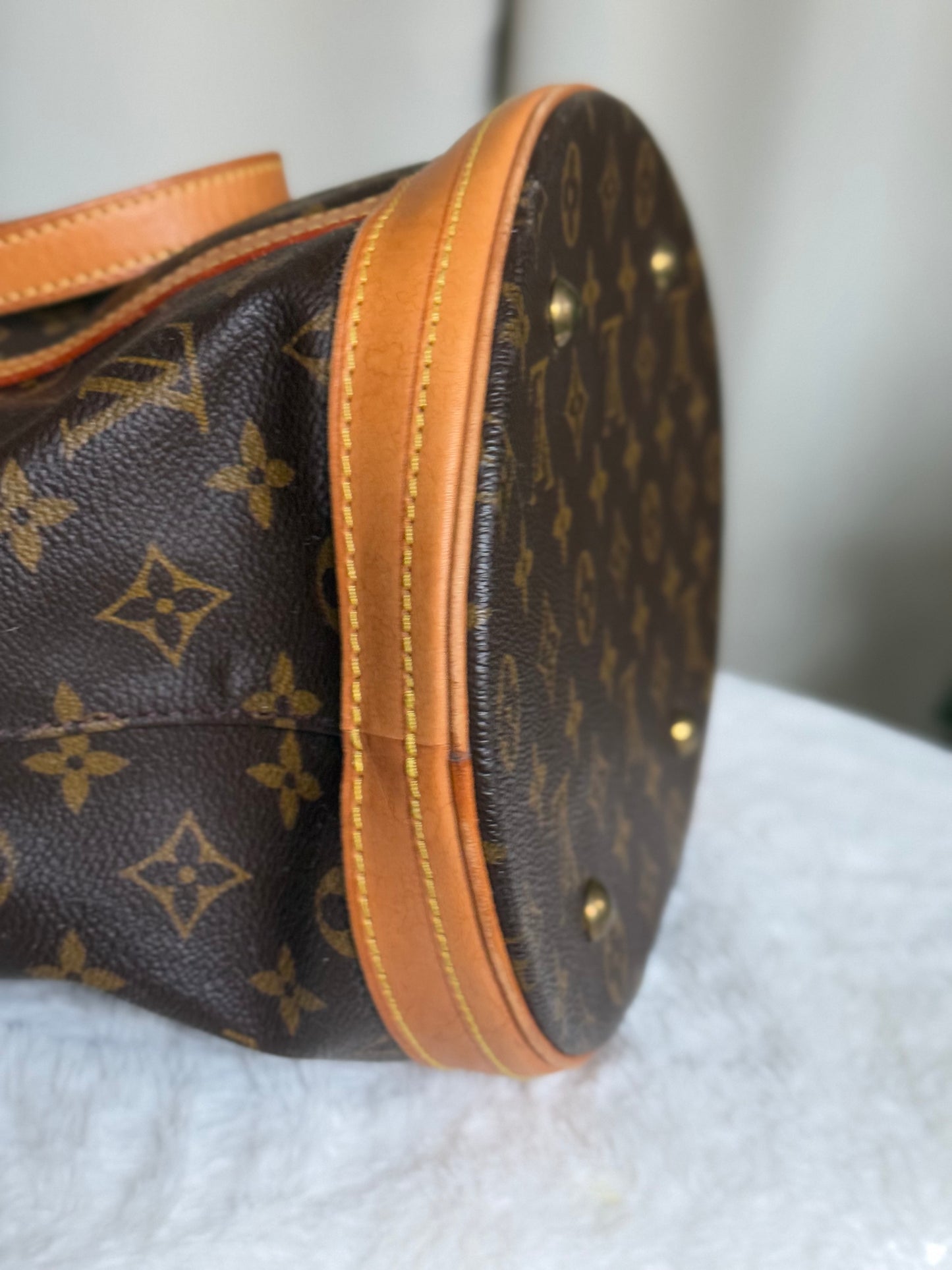 Louis Vuitton Bucket GM Mono