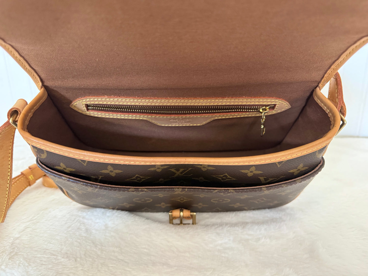 Louis Vuitton Sologne Mono Old Model
