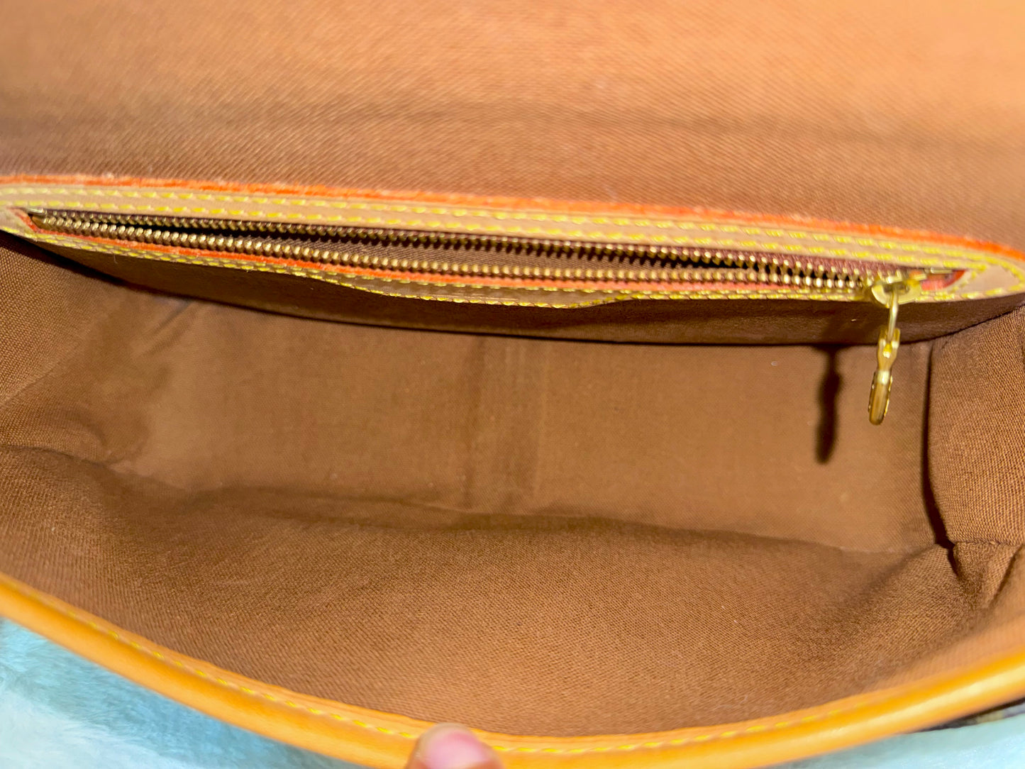 Louis Vuitton Sologne Mono Old Model